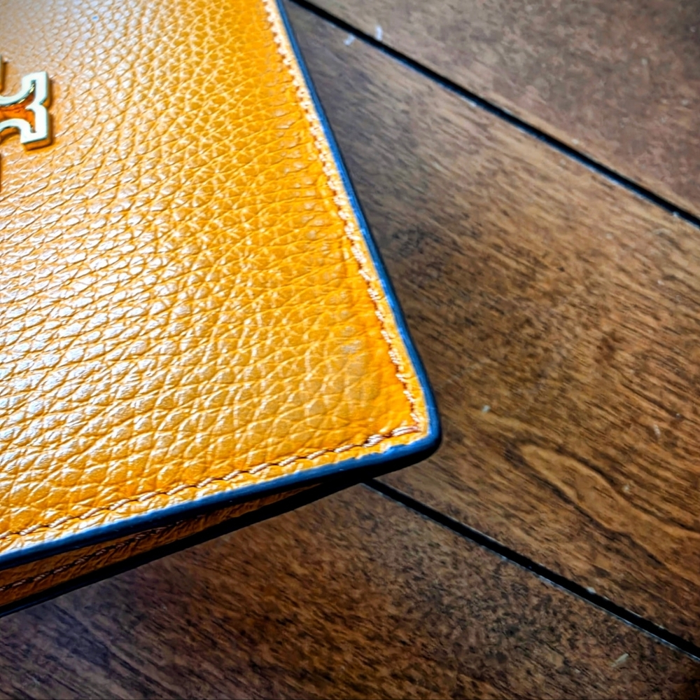 Tory Burch Bags  Women's Pebbled Leather Britten Zip Card Case Wallet Orange - Picture 5 of 5